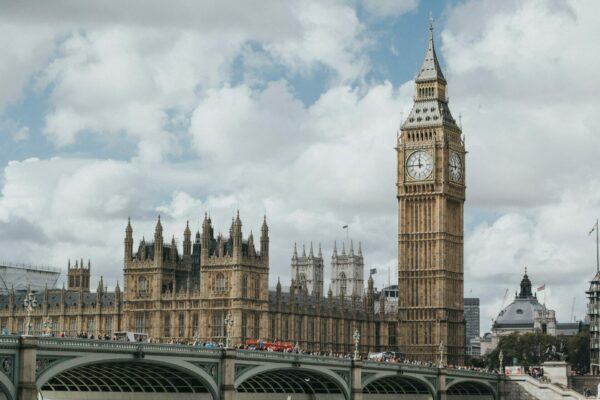 Should England and Wales be rebuttably presumed to be the forum conveniens once a jurisdictional gateway has been satisfied?